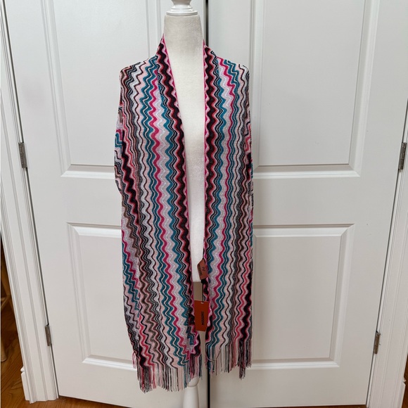 MISSONI Luxury Scarf – Made in Italy - Picture 3 of 8